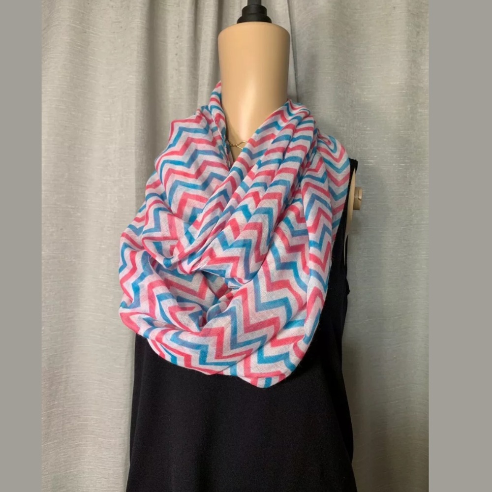 BLUE PINK WHITE CHEVRON SCARF SIZE 30"X70"